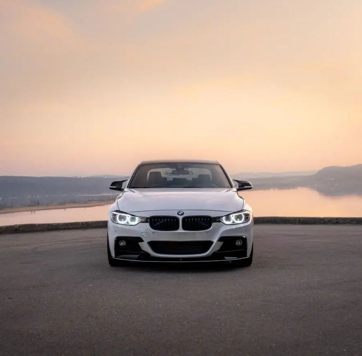 BMW 3er Reihe F30 335i xDrive SAG