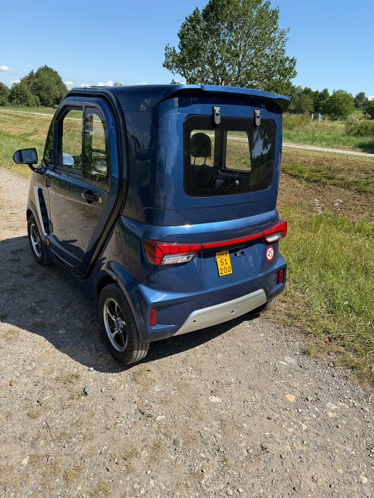 UMM  YD4000 Leichtmotorfahrzeug