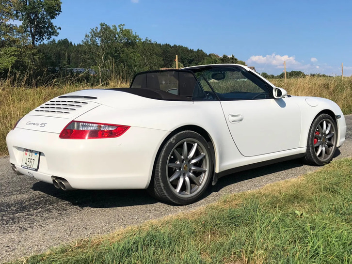 Porsche 911 Cabriolet 3.8 Carrera 4S