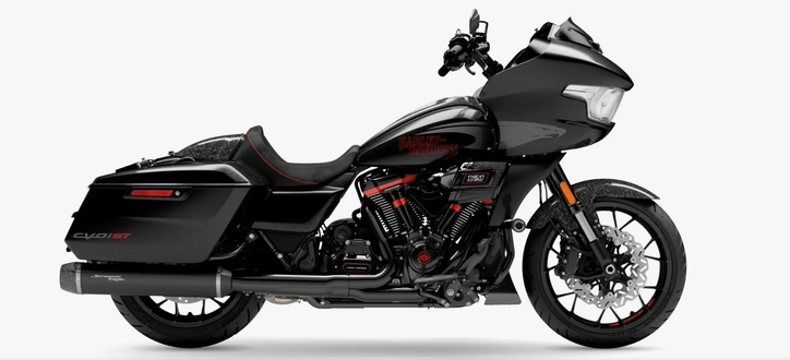 Harley Davidson Road Glide 121 CVO ST zu verkaufen HARLEY-DAVIDSON HARLEY-DAVIDSON FLTRXSTSE Road Glide 121 CVO ST