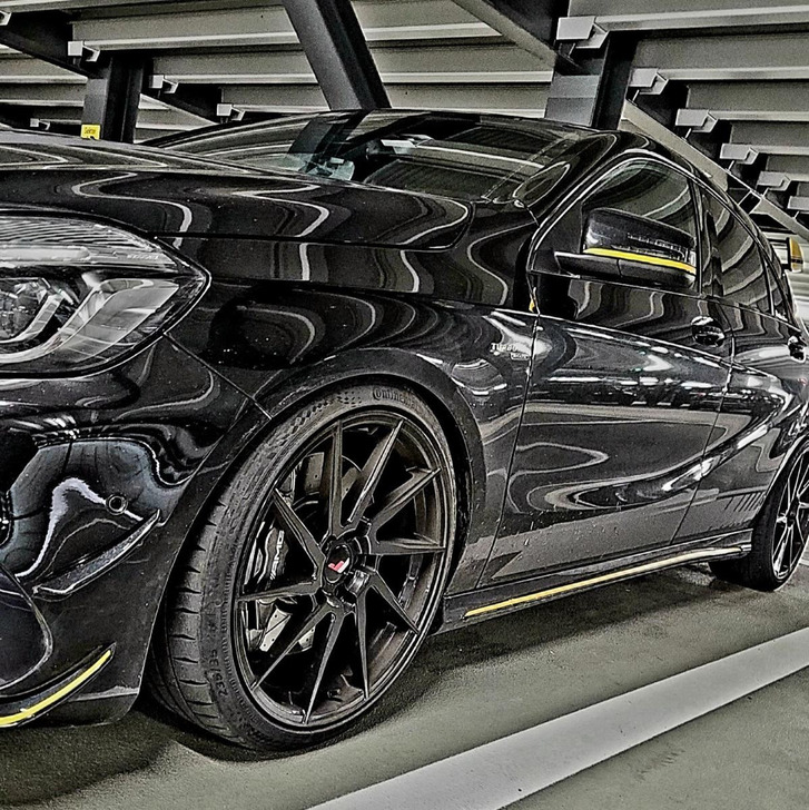 Mercedes-Benz A 45 AMG Yellow Night Edition 4Matic Mercedes-Benz Mercedes-Benz A-Klasse W176 A 45 AMG 4m