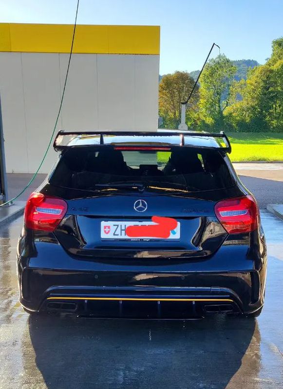 Mercedes-Benz A 45 AMG Yellow Night Edition 4Matic Mercedes-Benz Mercedes-Benz A-Klasse W176 A 45 AMG 4m