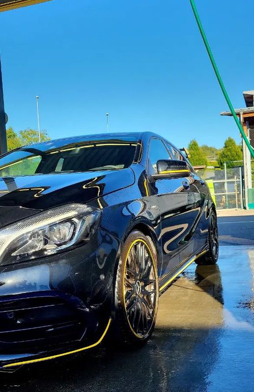 Mercedes-Benz A 45 AMG Yellow Night Edition 4Matic Mercedes-Benz Mercedes-Benz A-Klasse W176 A 45 AMG 4m