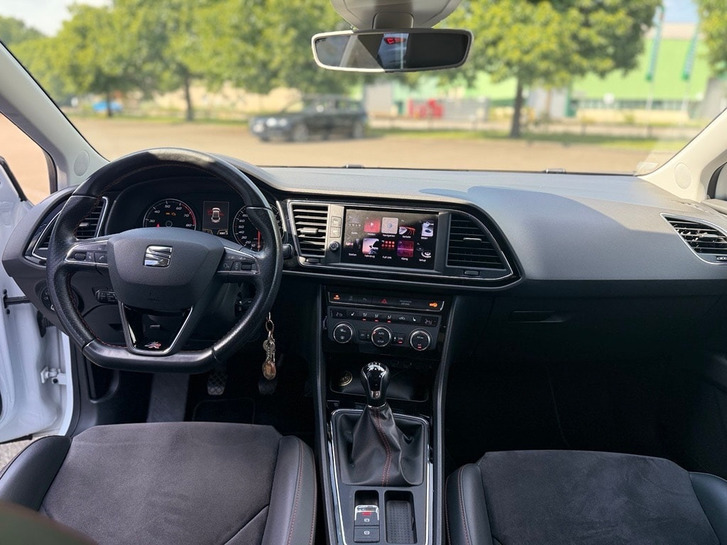SEAT Leon 1.8 TSI Swiss FR