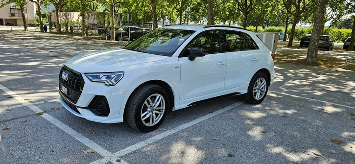 Audi Q3 2.0 TFSI S line quattro | Premium SUV Audi Audi Q3 2.0 45 TFSI S line quattro S-Tronic
