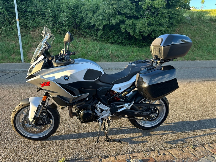 BMW F 900 XR A2 ABS â?? Perfekte Wahl für Einsteiger BMW BMW F 900 XR A2 ABS