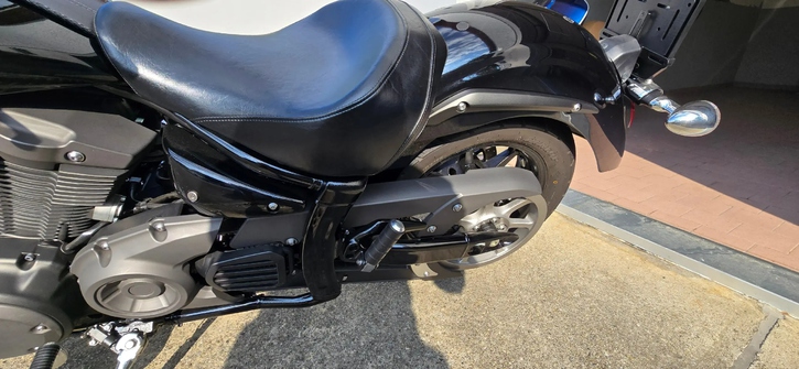 Yamaha  XVS 1300 A Midnight Star UBS