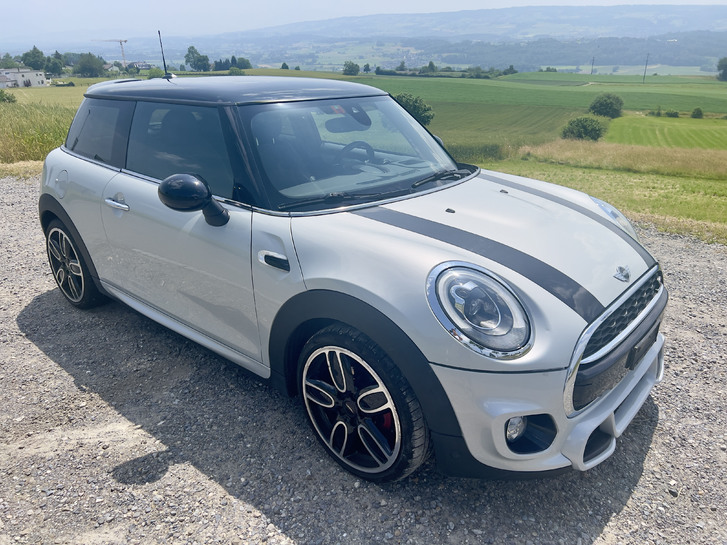 Sportlicher Mini Cooper F56 in WeiÃ?-Silber Mini Mini Mini F56 1.5i Cooper