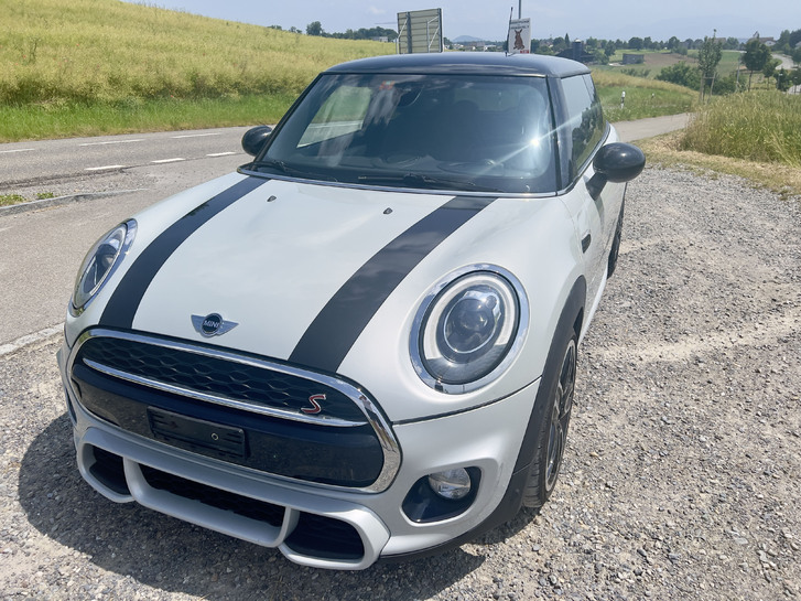 Sportlicher Mini Cooper F56 in WeiÃ?-Silber Mini Mini Mini F56 1.5i Cooper