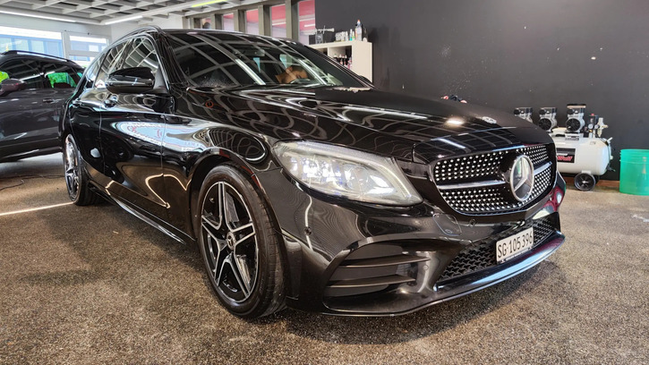 Mercedes C-Klasse Kombi C 220 d AMG - Top Zustand Mercedes-Benz Mercedes-Benz C-Klasse S205 Kombi C 220 d AMG Line