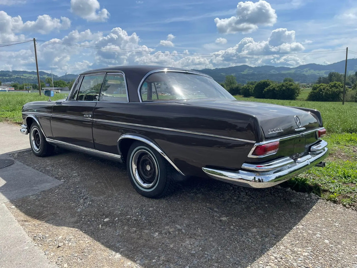 Mercedes 300 SE Coupé 1965 - Restaurierter Klassiker MERCEDES-BENZ MERCEDES-BENZ 300 SE Coupé