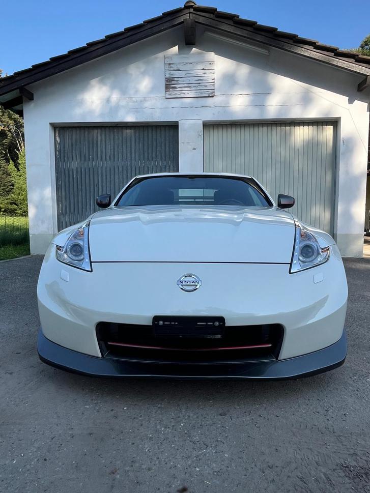 Nissan 370Z Nismo Coupé mit Top-Ausstattung Nissan Nissan 370 Z Coupé 3.7 V6 24V Nismo