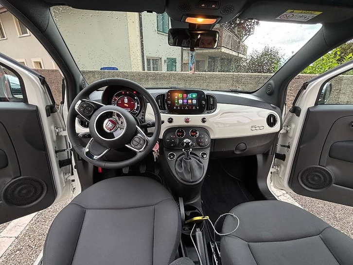Fiat 500 C Hybrid 2025: Cabrio FahrspaÃ? in Rot Fiat Fiat 500 C 1.0 Hybrid Swiss Edition