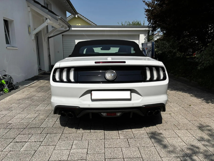 Ford Mustang Convertible 5.0 V8 GT