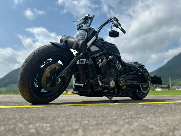 Harley-Davidson Night Rod Special 2025, Top Zustand HARLEY-DAVIDSON HARLEY-DAVIDSON VRSCDX Night Rod Special ABS