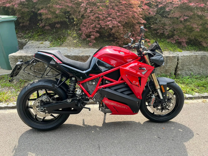 Energica Eva Ribelle 21.5kW/h - Wie neu in Schweiz ENERGICA ENERGICA Energica Eva Ribelle 21.5kW/h