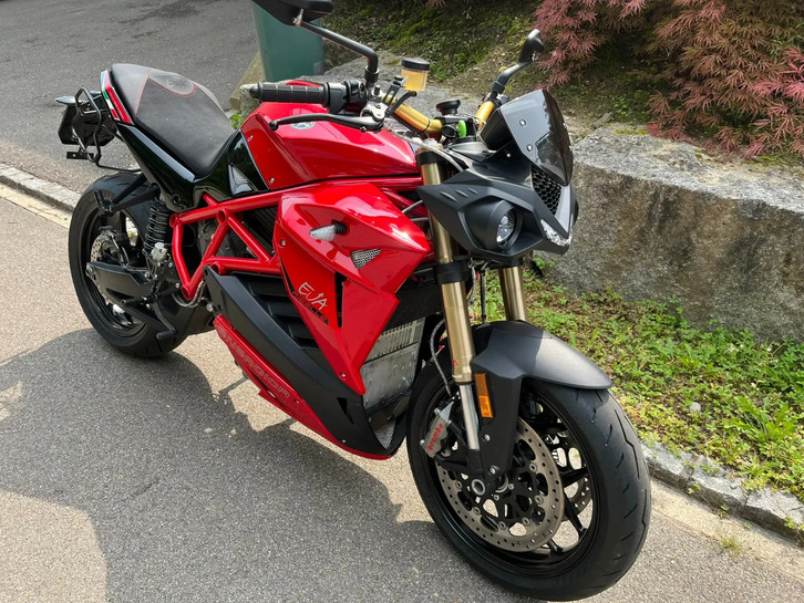 Energica Eva Ribelle 21.5kW/h - Wie neu in Schweiz ENERGICA ENERGICA Energica Eva Ribelle 21.5kW/h