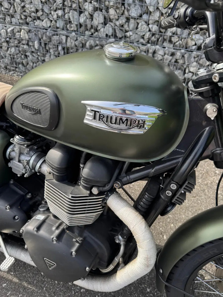 Triumph Bonneville 900 i T 214 - Top Zustand TRIUMPH TRIUMPH Bonneville 900 i T 214