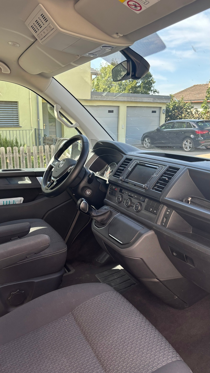 VW T6 Multivan 2.0 TDI mit Top-Ausstattung VW VW T6 Multivan 2.0 TDI