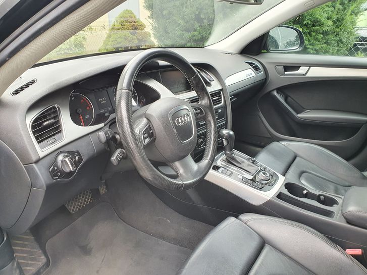 Audi A4 Avant 3.0 V6 TDI quattro T-Tronic