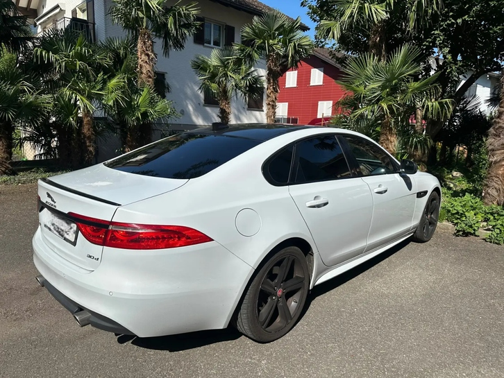 Jaguar XF 3.0 V6 D S - Luxus, Leistung, Eleganz Jaguar Jaguar XF 3.0 V6 D S