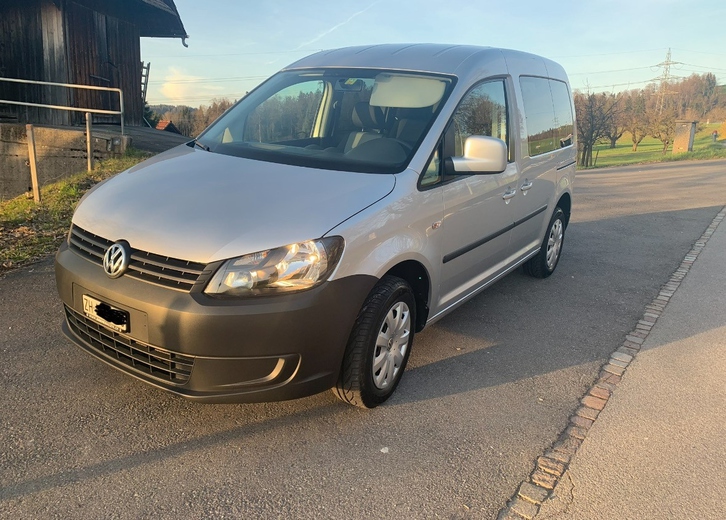 VW Caddy 1.6 TDI Camper mit Vollausstattung VW VW Caddy 1.6 TDI BlueMotion Camper