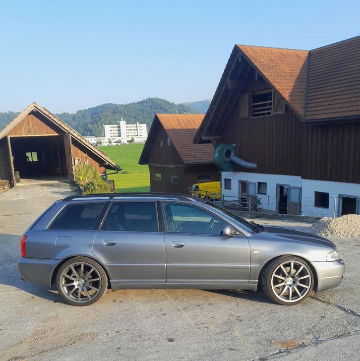 Audi S4 Avant 2.7 V6 Biturbo quattro - Top Zustand Audi Audi S4 Avant 2.7 V6 Biturbo quattro