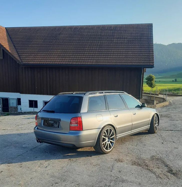 Audi S4 Avant 2.7 V6 Biturbo quattro - Top Zustand Audi Audi S4 Avant 2.7 V6 Biturbo quattro