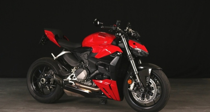 DUCATI Streetfighter V2