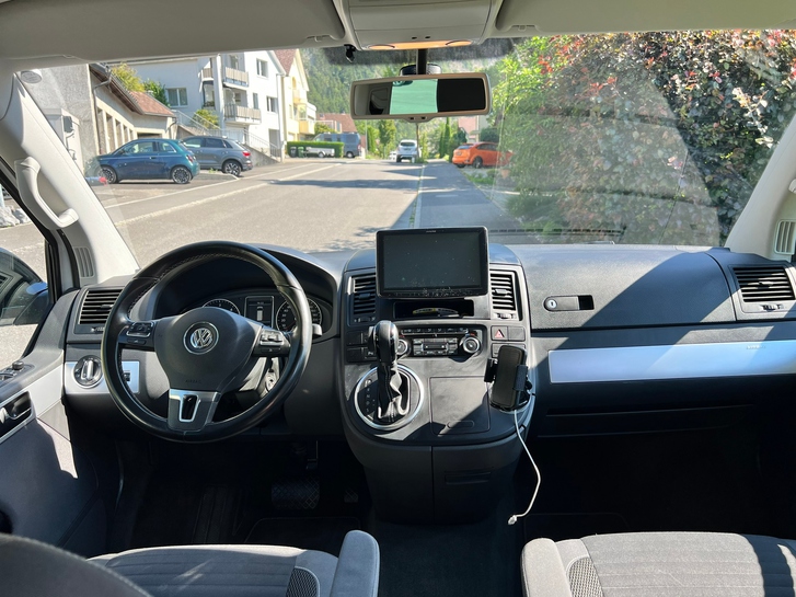 VW T5 Multivan 2.0 TDI CR â Camping-Ready! VW VW T5 Multivan 2.0 TDI CR Comfortline Cup DSG
