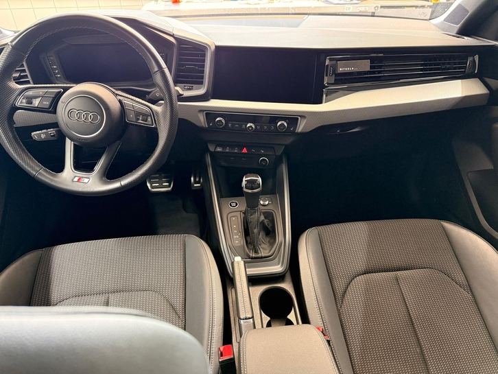 Audi A1 Sportback 35 TFSI Allstreet Neuwagen Audi Audi A1 Sportback 1.5 35 TFSI Allstreet S-Tronic