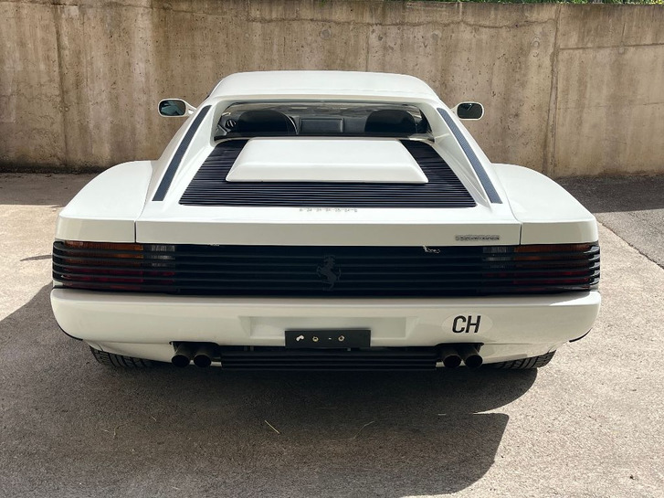 Ferrari Testarossa 5.0 - Klassiker im Top-Zustand Ferrari Ferrari Testarossa 5.0