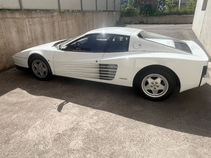Ferrari Testarossa 5.0 - Klassiker im Top-Zustand Ferrari Ferrari Testarossa 5.0