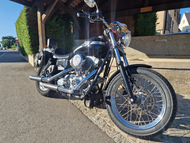 HARLEY-DAVIDSON FXD Dyna Super Glide