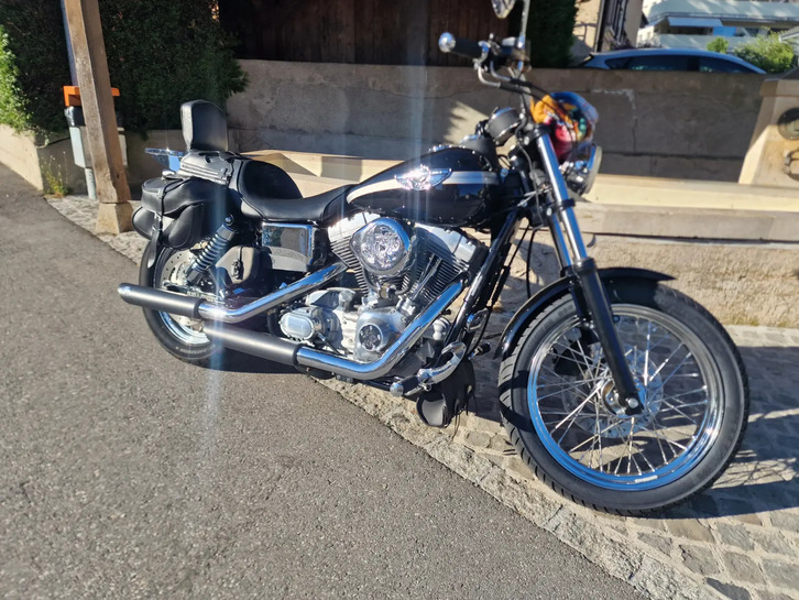HARLEY-DAVIDSON FXD Dyna Super Glide