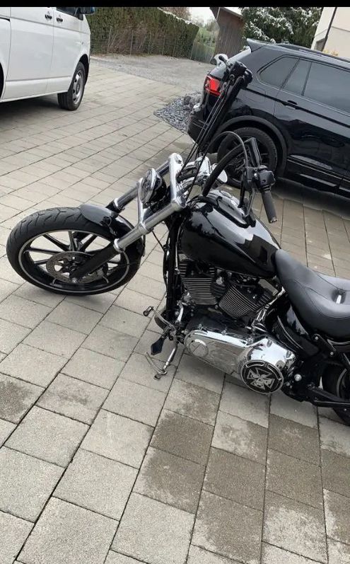 HARLEY-DAVIDSON FXSB Breakout 103 ABS