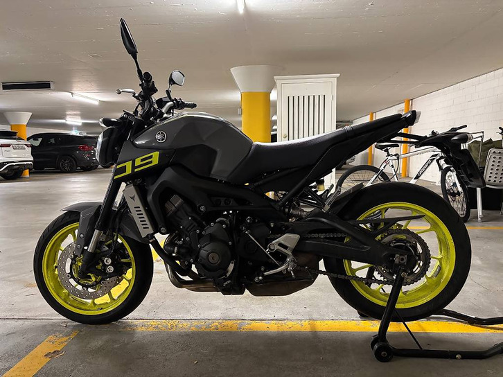 YAMAHA MT-09 ABS