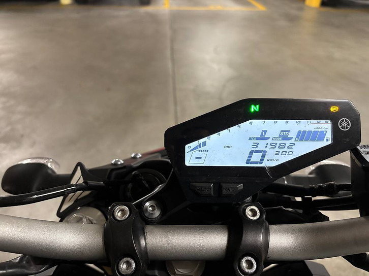 YAMAHA MT-09 ABS
