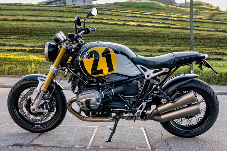 BMW R nine T
