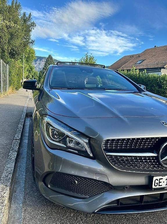 Mercedes-Benz CLA-Klasse X117 Shooting Brake CLA 220 4m