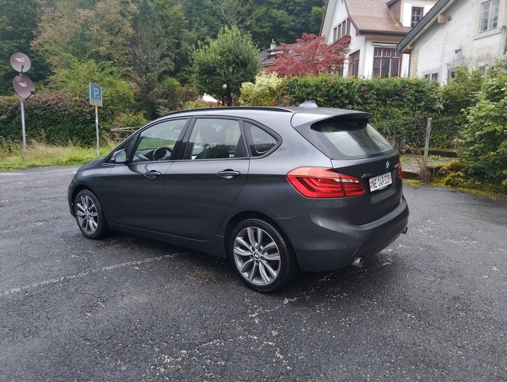 BMW 2er Reihe F45 Active Tourer 220d xDrive SAG