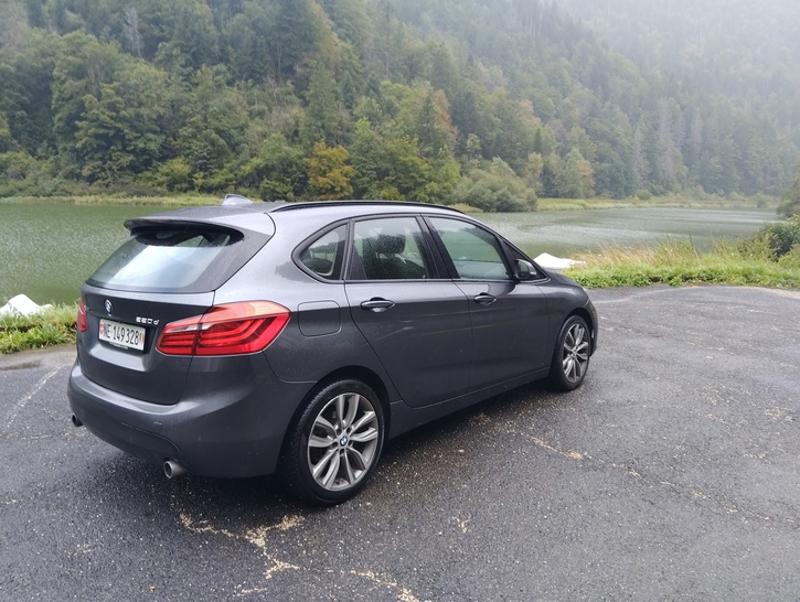BMW 2er Reihe F45 Active Tourer 220d xDrive SAG