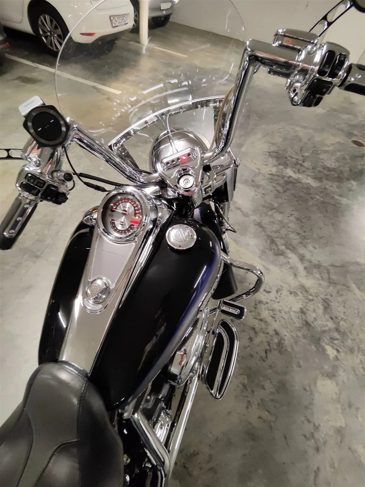 HARLEY-DAVIDSON FLHRSE4 Road King CVO Screamin Eagle ABS