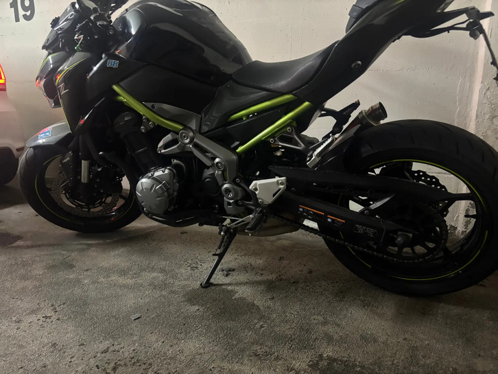 KAWASAKI Z 900