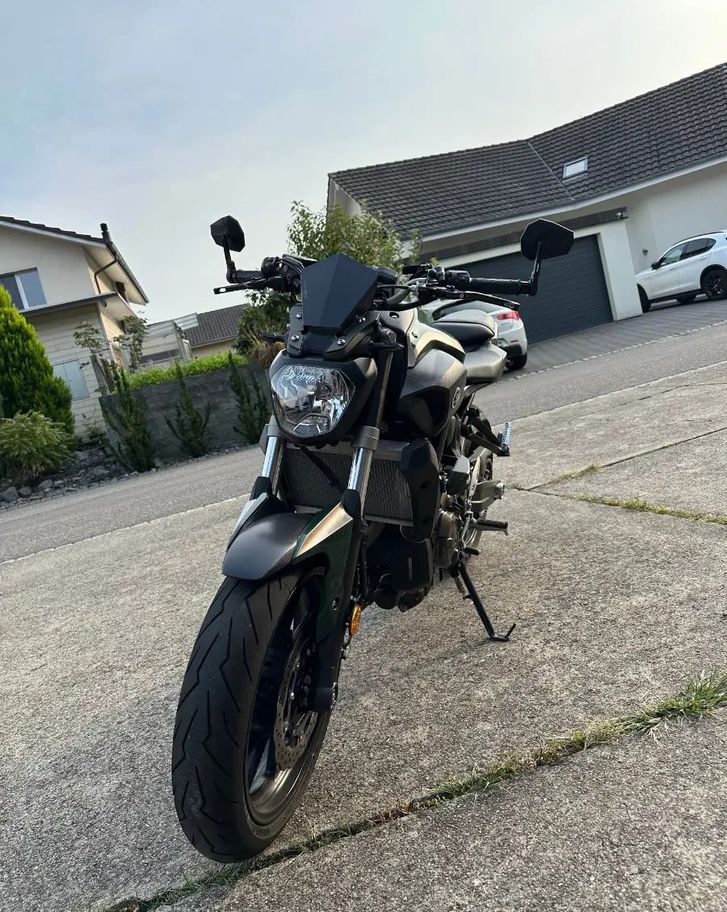 YAMAHA MT-07
