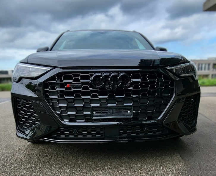 Audi RS Q3 2.5 TFSI quattro S-Tronic