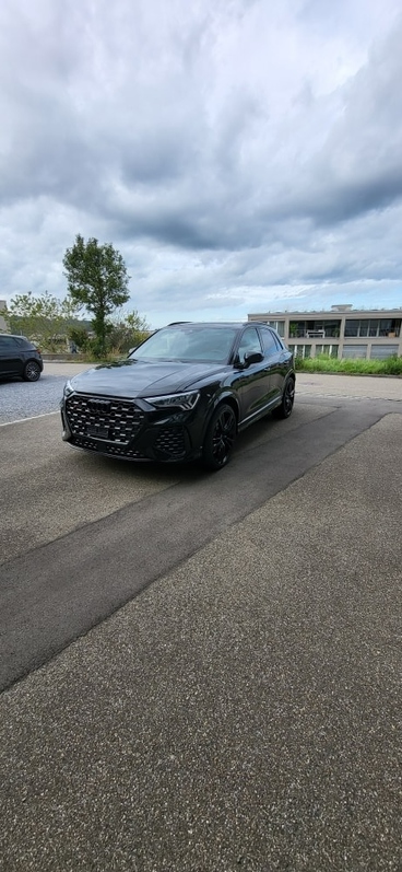 Audi RS Q3 2.5 TFSI quattro S-Tronic
