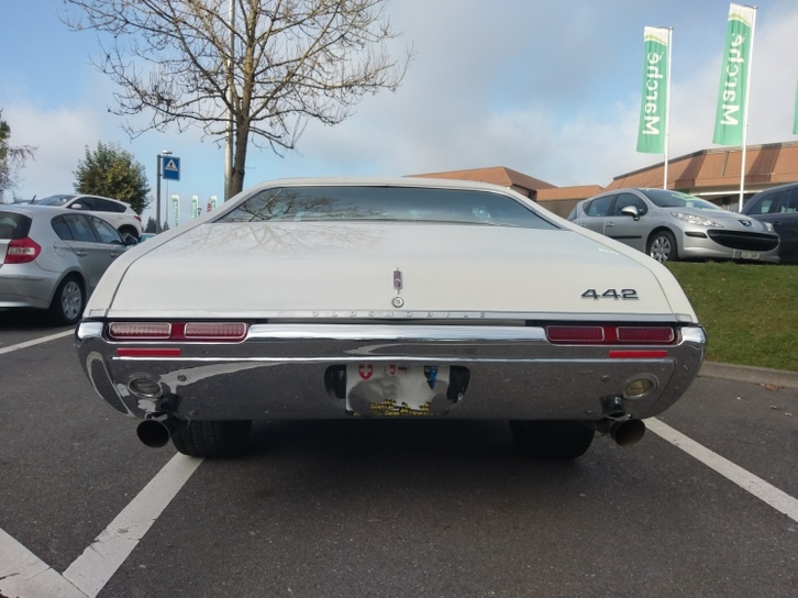 OLDSMOBILE 442 Coupe