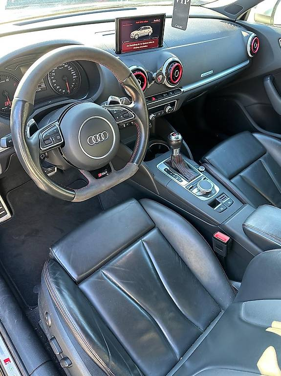 Audi RS3 Sportback 367 PS - Vollausstattung, 2016 Audi Audi RS3 Sportback 2.5 T FSI quattro S-Tronic