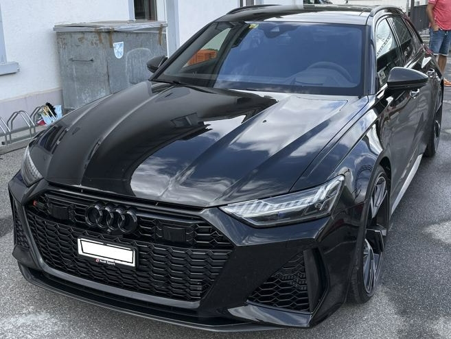 Audi RS6 Avant Quattro | Vollausstattung | Top Zustand Audi Audi RS6 Avant 4.0 V8 TFSI quattro T-Tronic